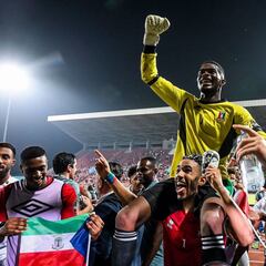 El albiazul Owono, héroe nacional en Guinea Ecuatorial
