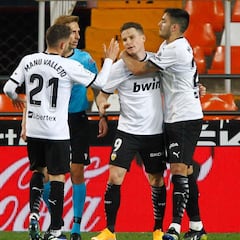 Manu Vallejo salva a Gracia