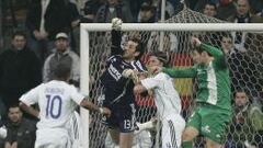 Diego López ya se midió al Betis con Iker Casillas de suplente