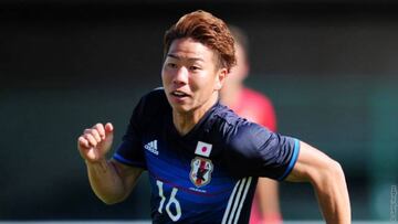 Takuma Asano con Japón.