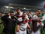 El Grupo D, mismo en el que competirá Estados Unidos en el Mundial de este verano, quedó definido tras los duelos de repechaje que se llevaron a cabo en Europa.