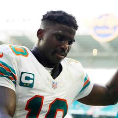 Who is Sophie Hall and why is she sueing Miami Dolphins wide receiver Tyreek Hill?