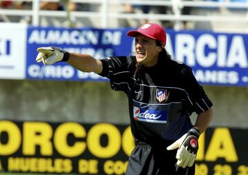 El portero argentino fichó por el Mallorca en 1999 donde jugó dos temporadas. En el 2001 acabó bajo los palos de la portería del Atlético de Madrid hasta el 2004.