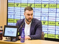 Juan Cala en la sala de prensa del Nuevo Mirandilla.