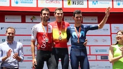 Rodríguez, nuevo campeón de España en ruta, en el podio de Mallorca junto a Herrada y Aranburu.