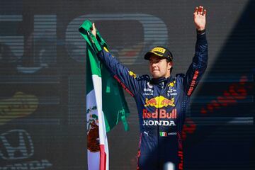 El festejo de Sergio Pérez en el Gran Premio de México