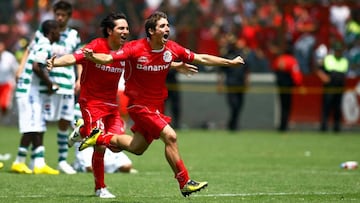 Toluca domina a Santos Laguna en las series por el título