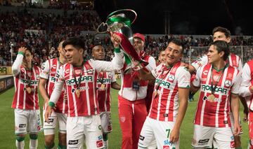 Los Rayos han logrado una novena de trofeos durante los últimos 25 años. Son 2 títulos de Concacaf, una Supercopa MX, un Campeón de Campeones, 2 Copa MX y 3 de Liga MX.