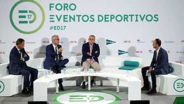 Manuel G&oacute;mez Amig&oacute;, Josep F&egrave;lix Ballesteros, Alejandro Blanco y Jes&uacute;s M&iacute;nguez durante la mesa &quot;Tarragona, sede de los XVIII Juegos Mediterr&aacute;neos&quot;.