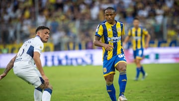 Jaminton Campaz, lesionado en Rosario Central.
