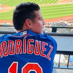 El homenaje de los Mets a James en Citi Field