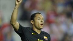 Adriano coloca líder al Barça