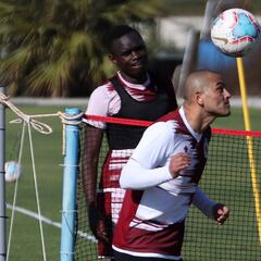 'Chupete' Suazo confesó en qué club piensa terminar su carrera