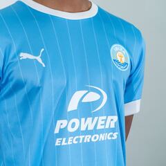 El Ibiza ya luce su nueva piel