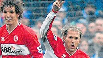 <b>SEGUIRÁ ALLÍ. </b>Mendieta celebra uno de sus goles con la camiseta del  Middlesbrough.