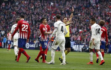 Estrada Fernández anuló un gol a Álvaro Morata por fuera de juego. Hubiera significado el empate a dos en el marcador. 