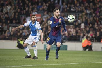 Lionel Messi scores their third goal to complete his hat-trick. (3-0)