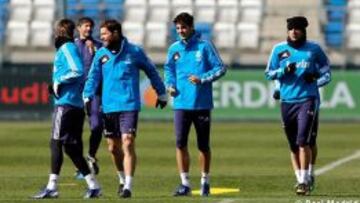 Xabi Alonso y Benzema se incorporaron al grupo