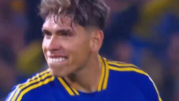 Carlos Palacios, en su mejor momento: esto hizo después que un rival quiso darle un pelotazo