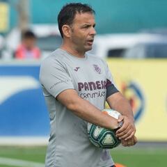 Calleja: "Es bueno que los delanteros se encuentren con el gol desde el primer día"