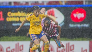 Rubi Soto, jugadora de Chivas, llamó agrandadas a las jugadoras de Tigres, por lo que la mediocampista le respondió, negando sus acusaciones.