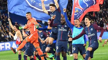 Paris Saint-Germain's players celebrate after winning the French L1 football match between Paris Saint-Germain (PSG) and Monaco (ASM) on April 15, 2018, at the Parc des Princes stadium in Paris.