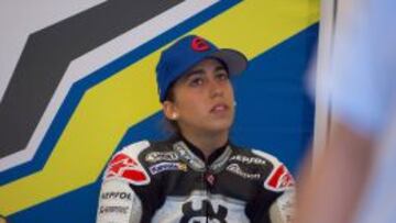 María Herrera busca una moto contrarreloj.