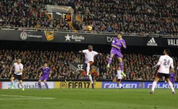 Cristiano Ronaldo reduces the arrears.