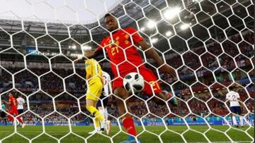 Batshuayi se toma con humor su ‘autopelotazo’ en sus redes sociales