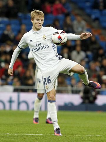 Having failed to find a place at the Bernabéu, the Norway international has been in eye-catching form for Vitesse Arnhem, scoring in the cup and a fine league goal against Utrecht. Odegaard is under contract with Real Madrid until 2021.