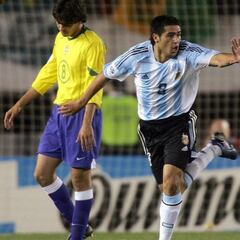 Inolvidable: a 16 años del baile de Riquelme a Brasil