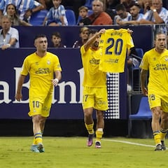 Las Palmas abusa de un Málaga sin orden ni plan