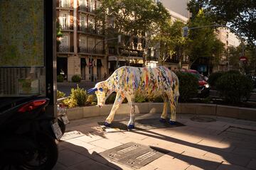 Las esculturas talladas a mano e ilustradas por diferentes artistas ya estn por las calles de Madrid. 