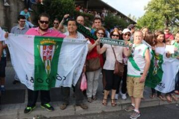 El Córdoba festeja el ascenso con su afición