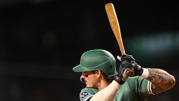 BOSTON, MASSACHUSETTS - SEPTEMBER 12: Jarren Duran #16 of the Boston Red Sox bats against the New York Yankees during the first inning at Fenway Park on September 12, 2025 in Boston, Massachusetts. Brian Fluharty/Getty Images/AFP (Photo by Brian Fluharty / GETTY IMAGES NORTH AMERICA / Getty Images via AFP)