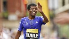 Haile Gebrselassie, tras finalizar 16&ordm; en la Great Manchester Run. 