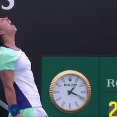 Carla Suárez se da un homenaje ante la bielorrusa Sabalenka