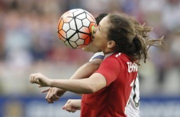 Christine Sinclair y Carli Lloyd durante el partido del preolímpico femenino de la Concacaf 2016.