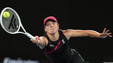 Iga Swiatek contra Linda Noskova en el Open de Australia.