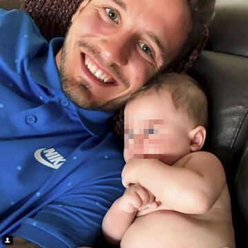 Saúl no es padre todavía, pero es muy paternal, como se puede ver en sus redes sociales por su amor a su sobrino.