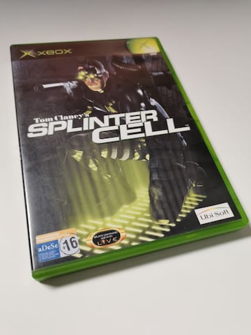 Tom Clancy&#039;s Splinter Cell fue lanzado de forma exclusiva temporal en Xbox en noviembre de 2002