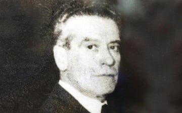 El régimen franquista ordenó la constitución de una Comisión Gestora que se hiciera cargo de la dirección del FC Barcelona. El doctor Joan Soler aceptó encabezar esta Comisión y el 6 de mayo de 1939 se convirtió en el primer presidente de la Entidad en la nueva época que se abría tras la guerra.