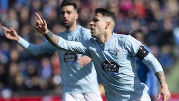 Hugo Mallo protesta despu&eacute;s de que el &aacute;rbitro anulara un gol suyo contra el Getafe. 