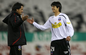 El delantero, que ahora se llama Yashir Islame, debutó por Colo Colo en 2008 y permaneció hasta 2010, pero no logró brillar. Luego jugó en Canadá y varios equipos chilenos. Ahora está en su tercer club en Malasia. 