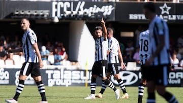 Luis Muñoz apunta al once de Ipurua.