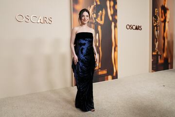 Mikey Madison posa durante la alfombra roja de la recepci車n de los nominados a los Oscar 2025 en la Academy Museum of Motion Pictures de Los Angeles.