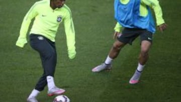 Willian: "Tratamos de jugar igual con Neymar que sin él"