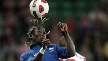 Sagna a una radio francesa: "Cesc quiere irse al Barça"