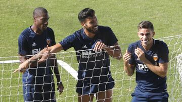 Garay, Gabriel Paulista y Kondogbia.