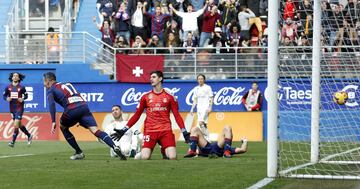 La alegría en Eibar se volvió mayúscula con el tercer ,y a la postre definitivo, tanto del conjunto armero.